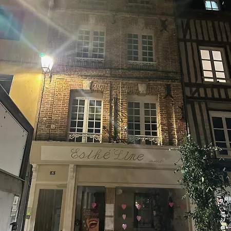 Le 8 Chaussee *